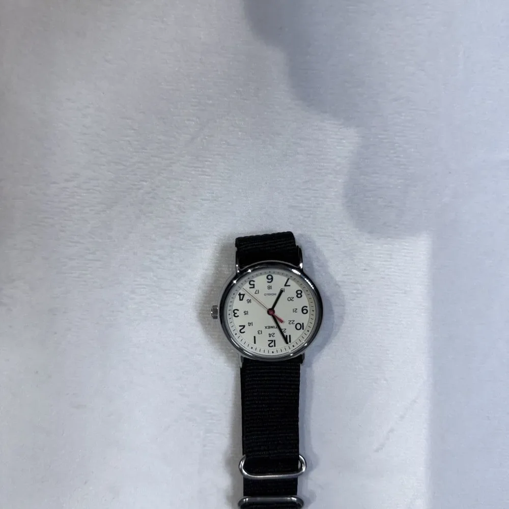 TIMEX Indiglo Men's Wrist‎ Watch 30 Meters Stainless Steel NEW